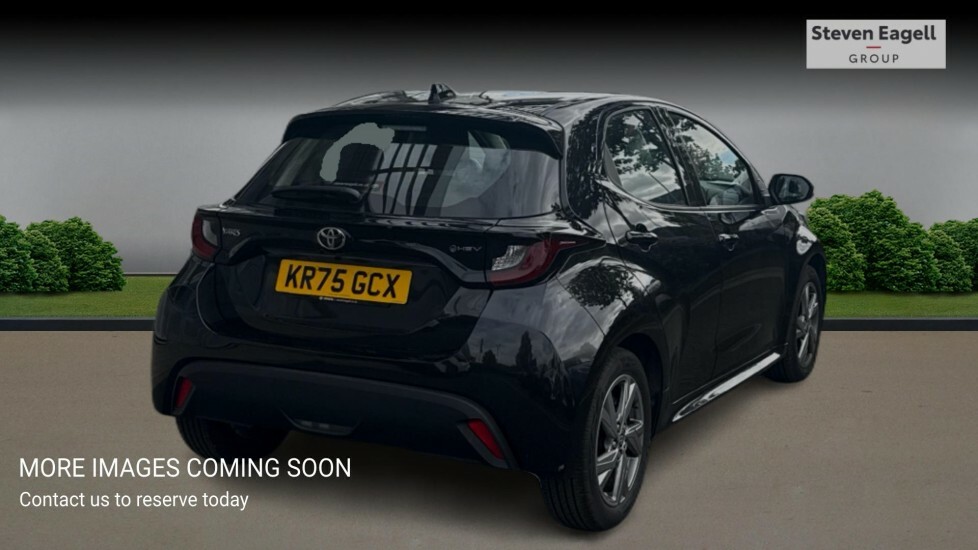 Toyota Yaris Design Black #4
