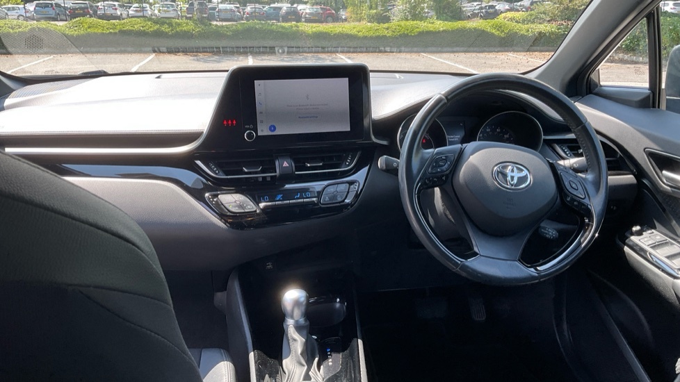 Toyota C-Hr Design White #7