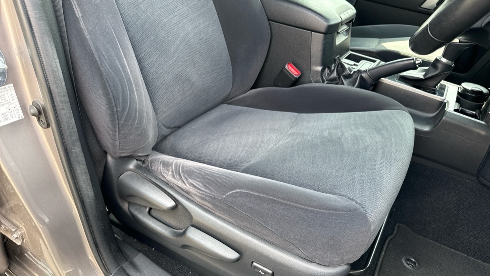 Toyota Land Cruiser D-4d Active Grey #17