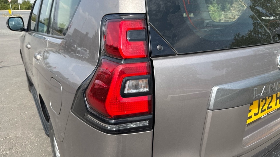 Toyota Land Cruiser D-4d Active Grey #21