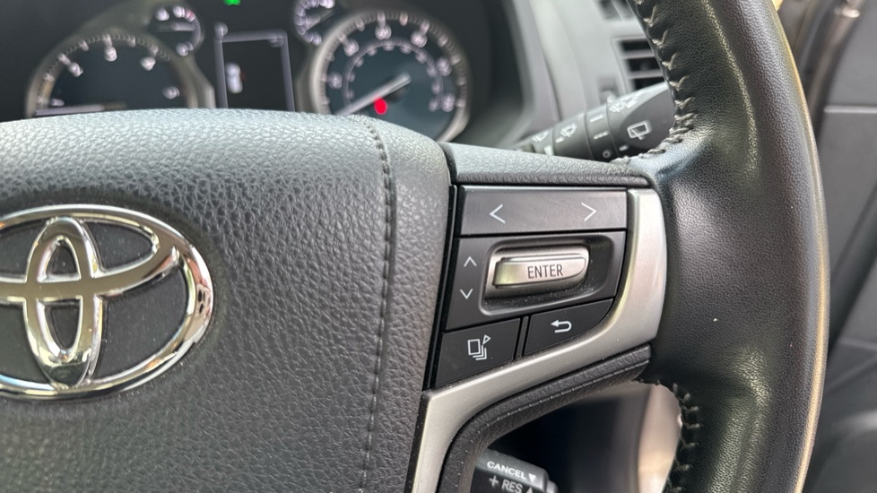 Toyota Land Cruiser D-4d Active Grey #31