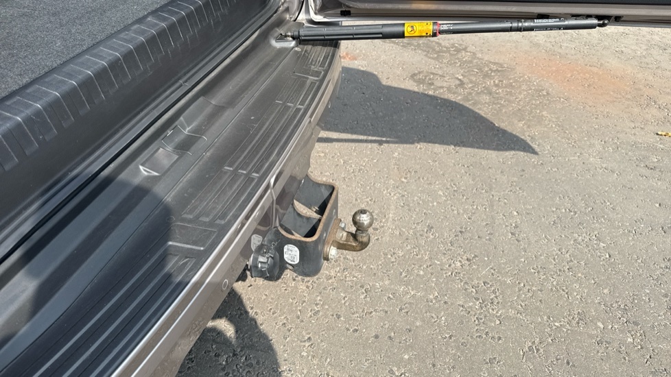Toyota Land Cruiser D-4d Active Grey #28