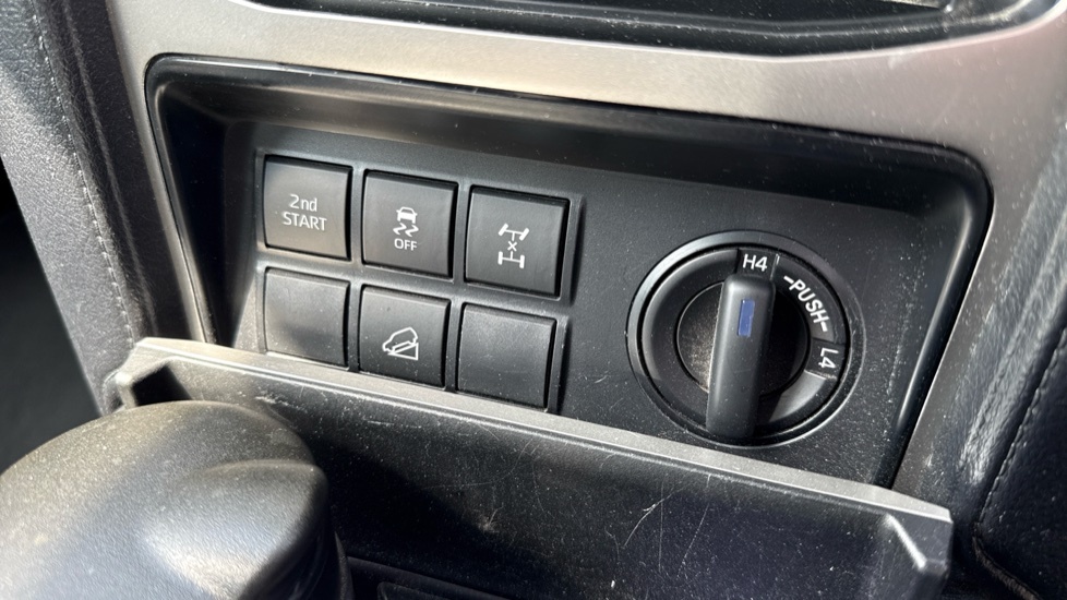 Toyota Land Cruiser D-4d Active Grey #37