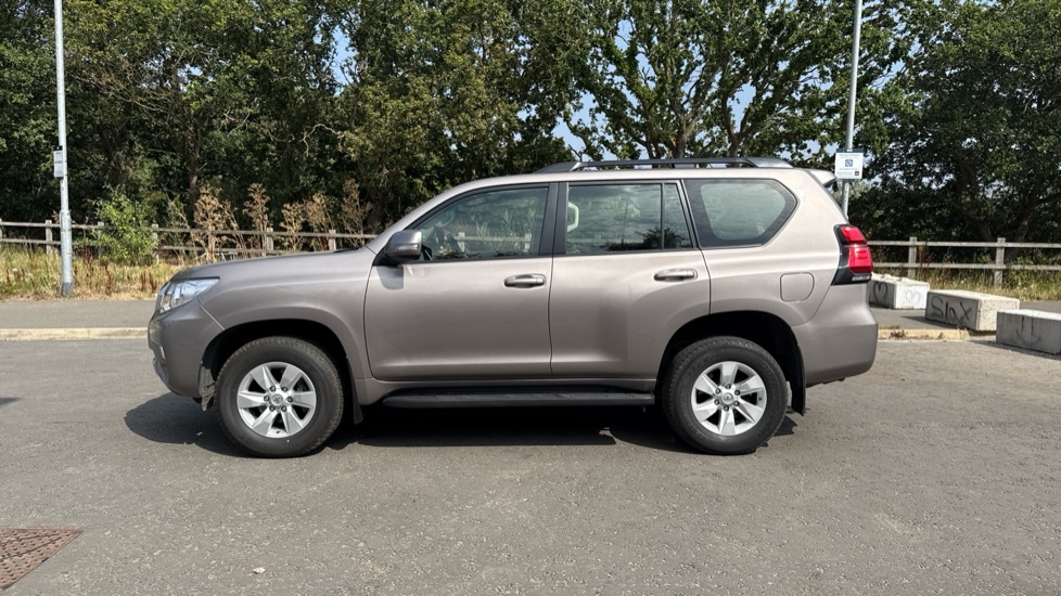 Toyota Land Cruiser D-4d Active Grey #24