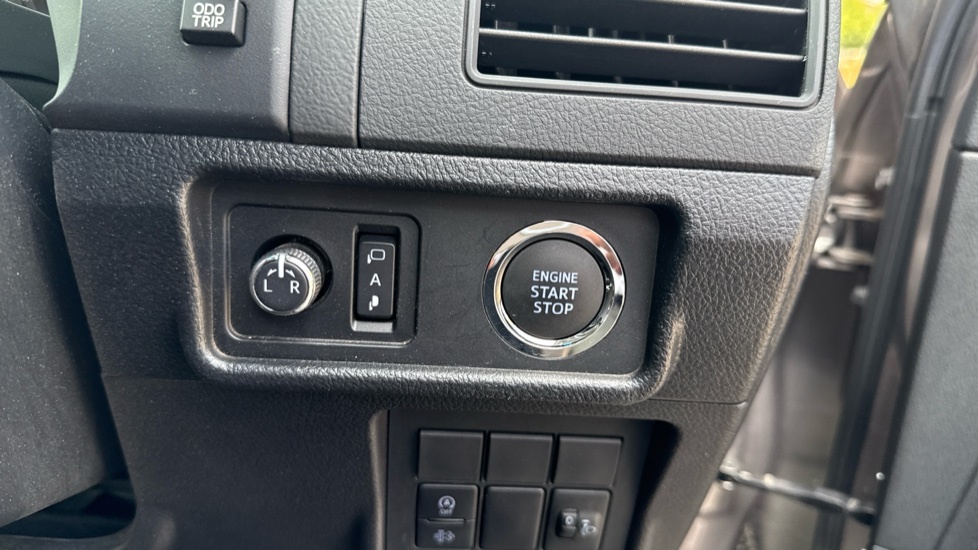 Toyota Land Cruiser D-4d Active Grey #16