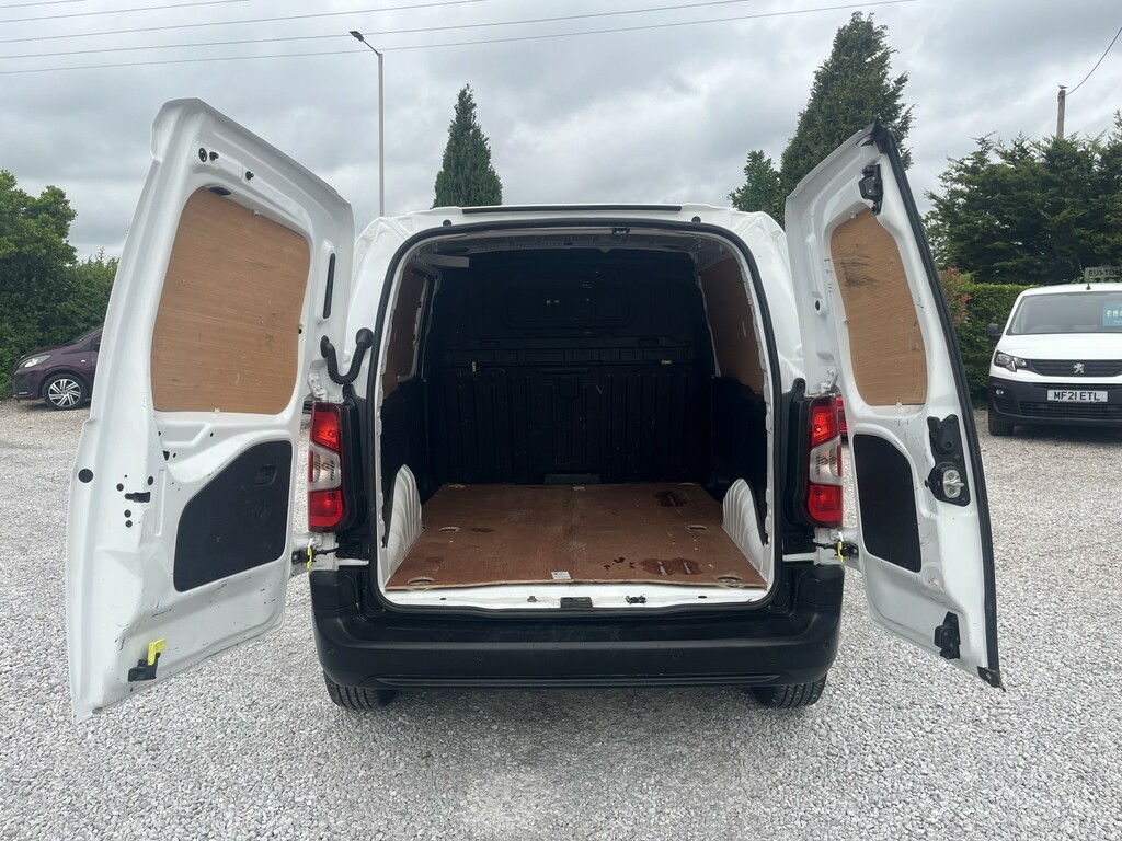 Peugeot Partner 1000 1.5 Bluehdi 100 Professional Van #21