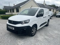 Peugeot Partner 1000 1.5 Bluehdi 100 Professional Van #25