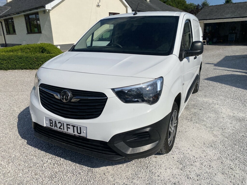 Vauxhall Combo Panel Van 1.5 Turbo D 2300 Dynamic 202121 BA21FTU White #5