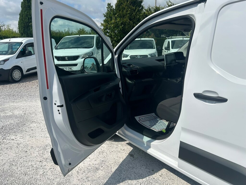 Peugeot Partner Professional Grey #16