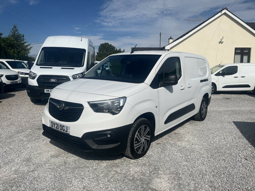 Vauxhall Combo Panel Van 1.5 Turbo D 2300 Edition 202121 White #3