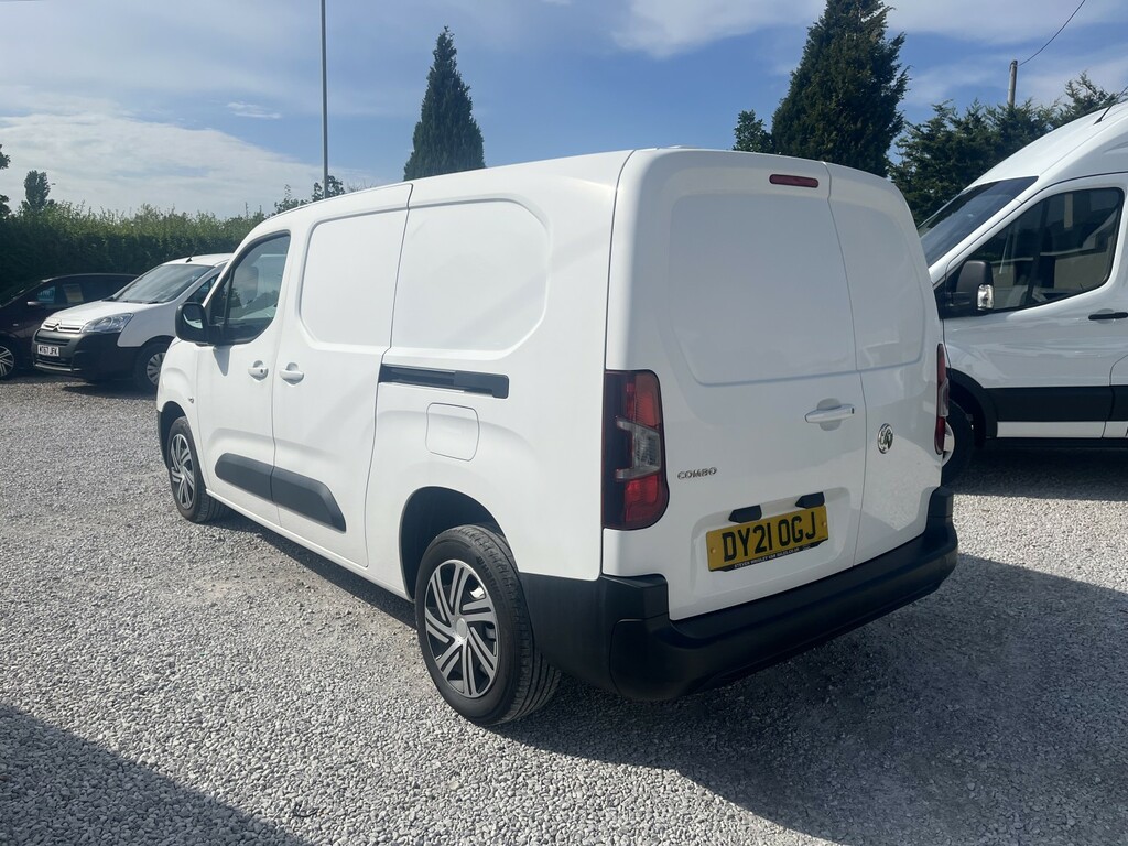 Vauxhall Combo Panel Van 1.5 Turbo D 2300 Edition 202121 White #5