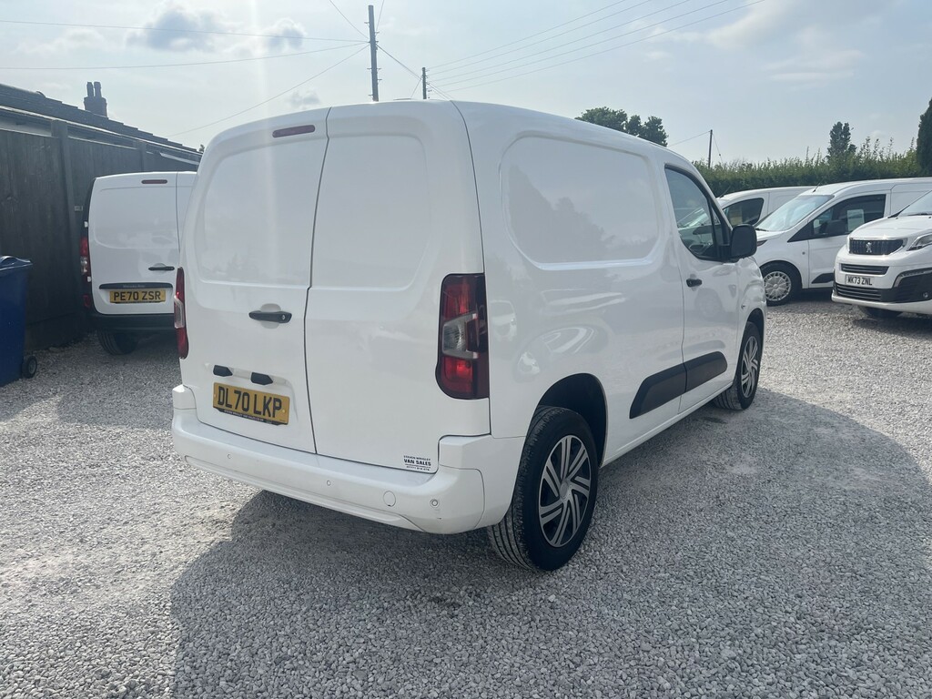 Vauxhall Combo 1.6 Turbo D 2300 Sportive White #5