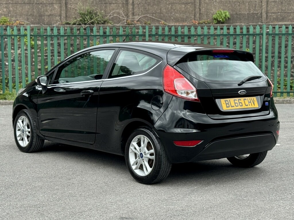 Ford Fiesta Hatchback 1.25 Zetec 201666 Black #2