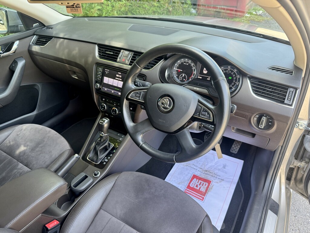 Skoda Octavia 2.0 Tdi Laurin Klement Beige #5