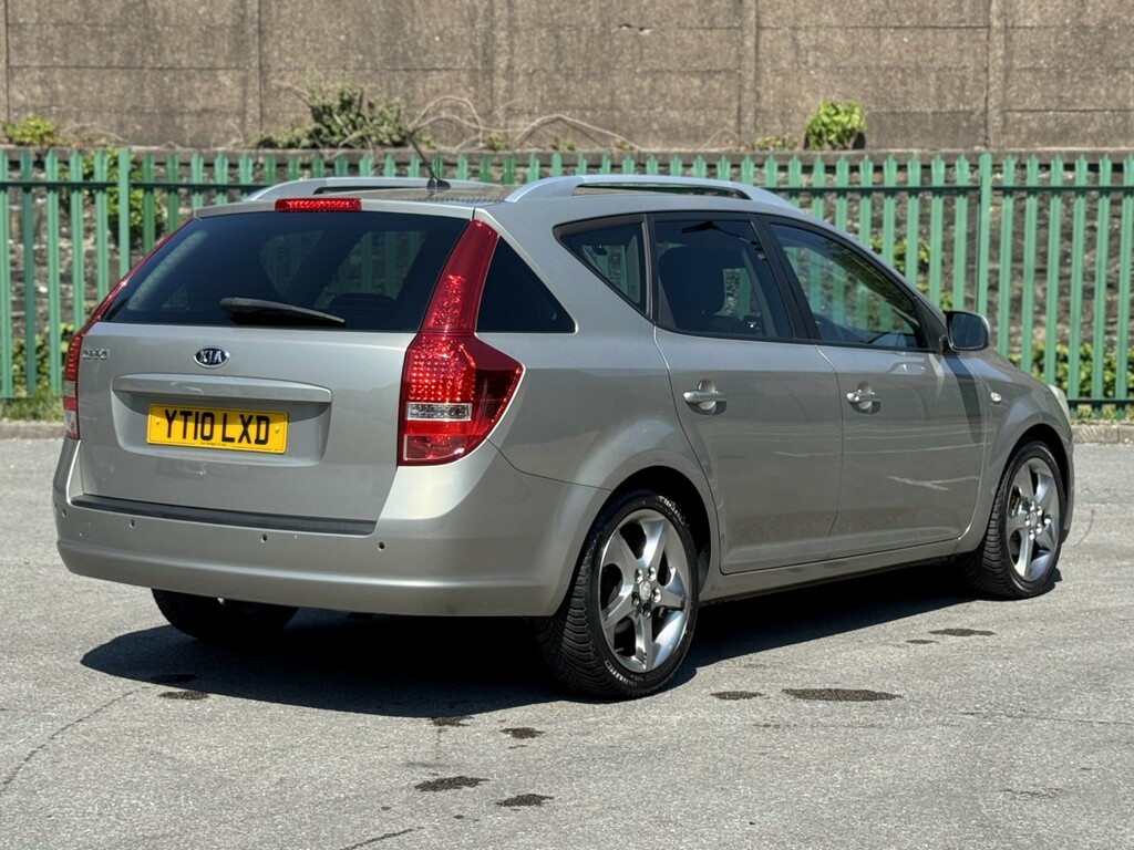 Kia Ceed 1.6 Crdi 3 Silver #4