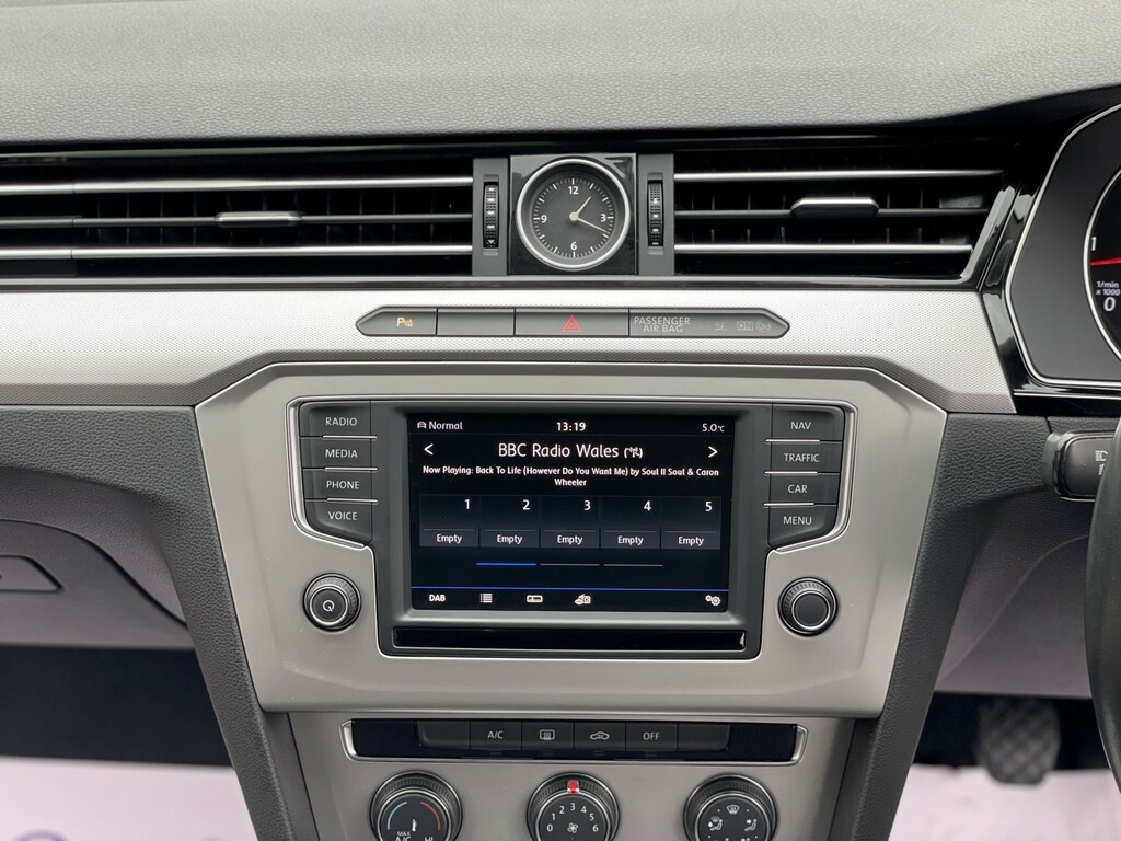 Volkswagen Passat R Line Tdi Bluemotion Silver #11