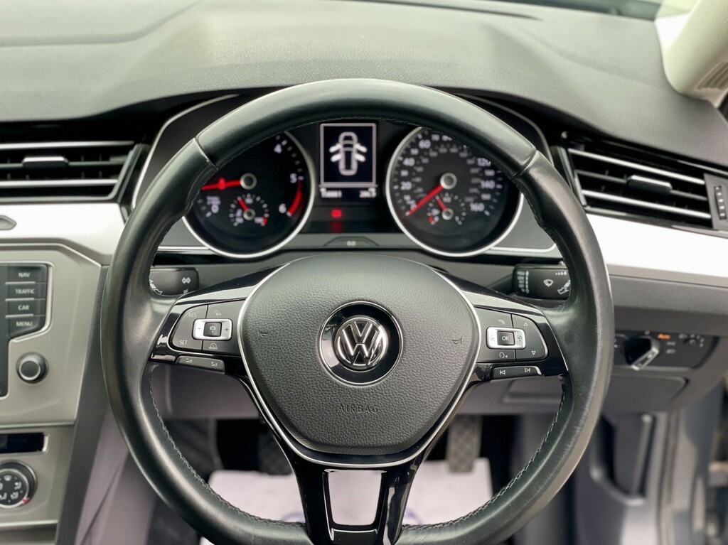 Volkswagen Passat R Line Tdi Bluemotion Silver #12