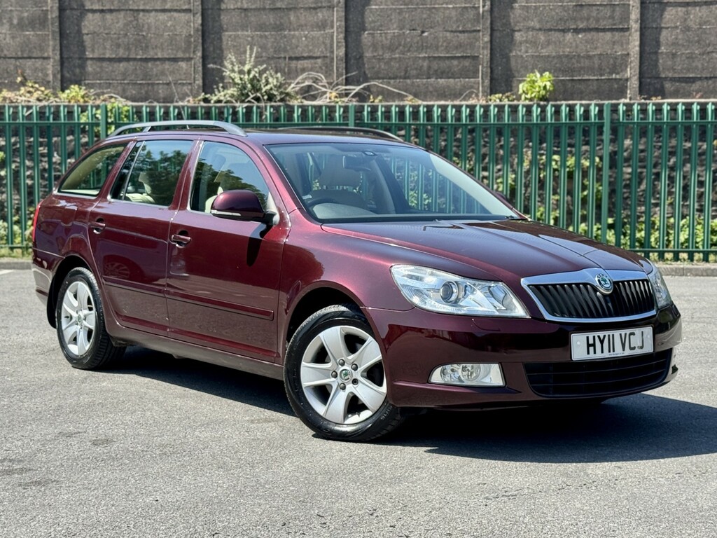 Skoda Octavia Estate 2.0 Tdi Elegance 201111 Red