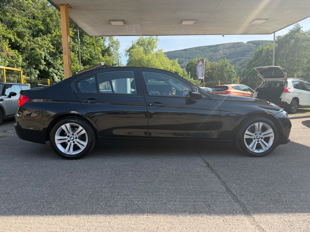 BMW 3 Series Sport Black #4
