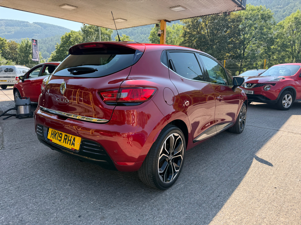 Renault Clio Iconic Tce HK19RHA Red #6