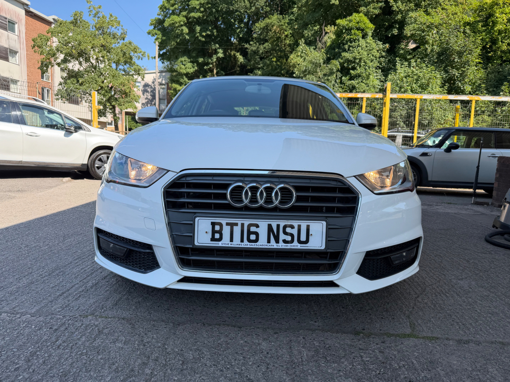 Audi A1 Sportback Tfsi Sport  #2