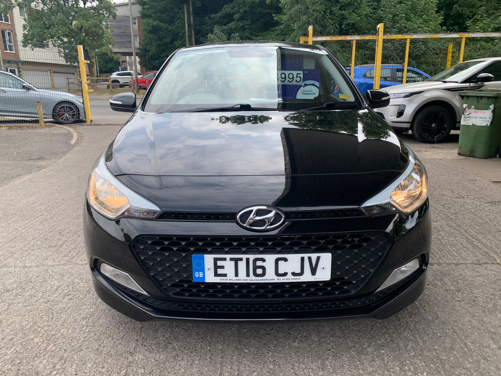 Hyundai I20 Mpi S Air ET16CJV Black #2