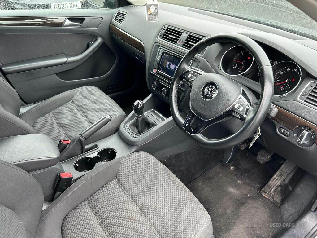 Volkswagen Jetta Se Blue #8
