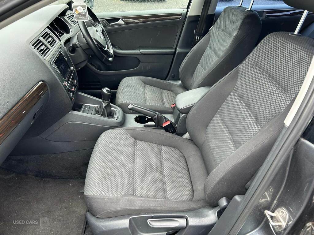 Volkswagen Jetta 2.0 Tdi 150 Se Grey #4