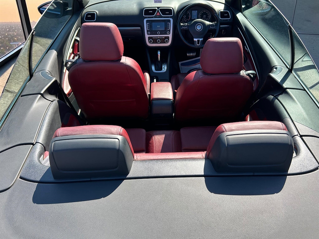 Volkswagen EOS Black #19