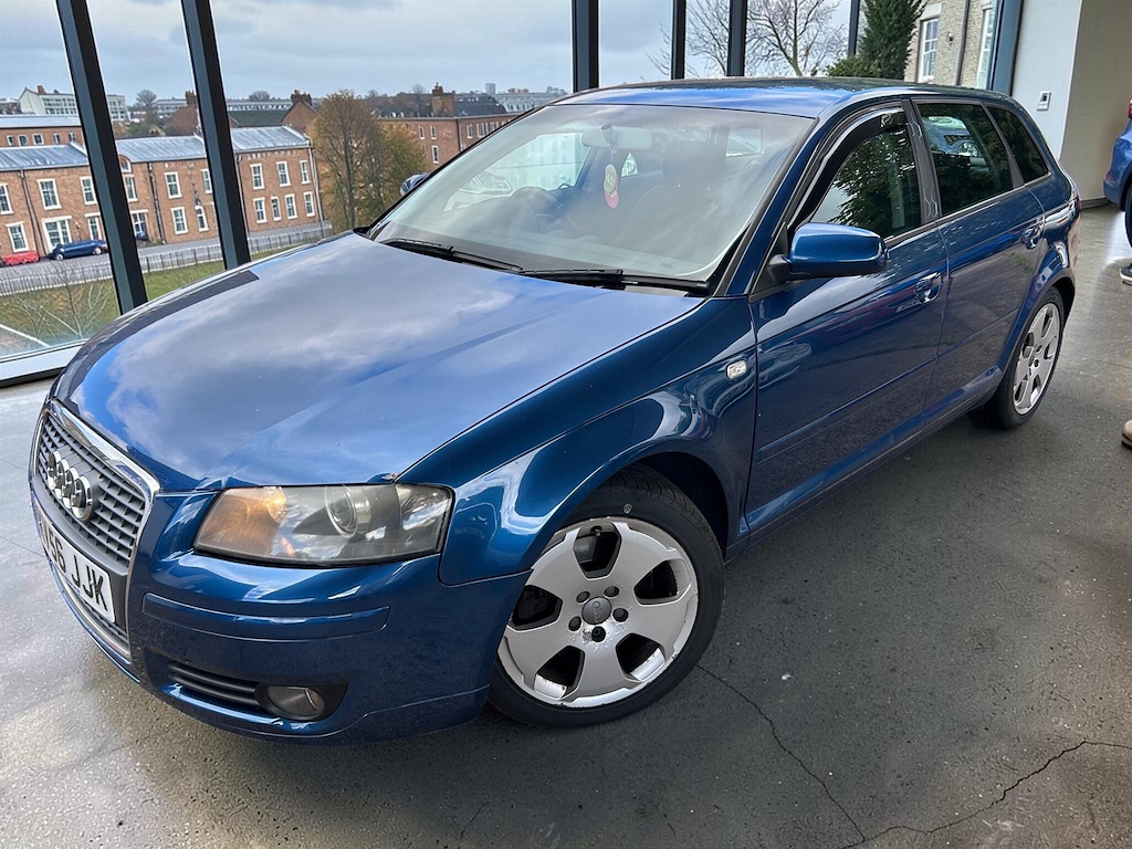 Audi A3 2.0 Tdi Sport Sportback Quattro Blue #3