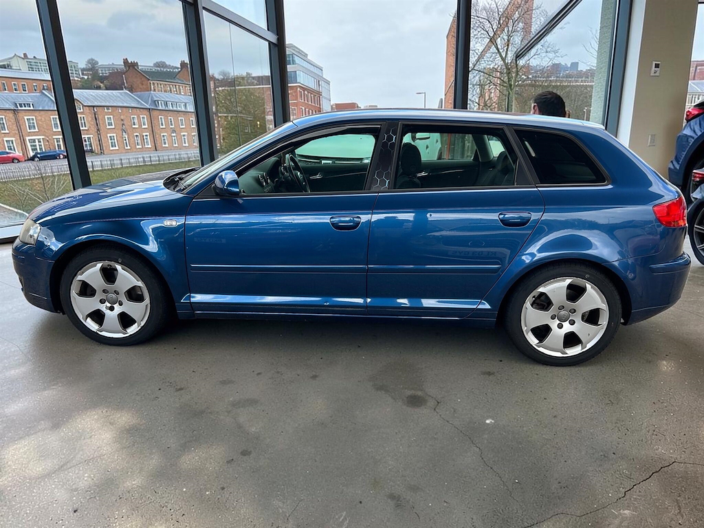 Audi A3 2.0 Tdi Sport Sportback Quattro Blue #6