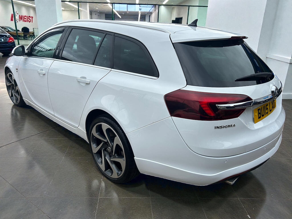 Vauxhall Insignia Sri Vx-line Cdti Ecoflex Ss Red #9