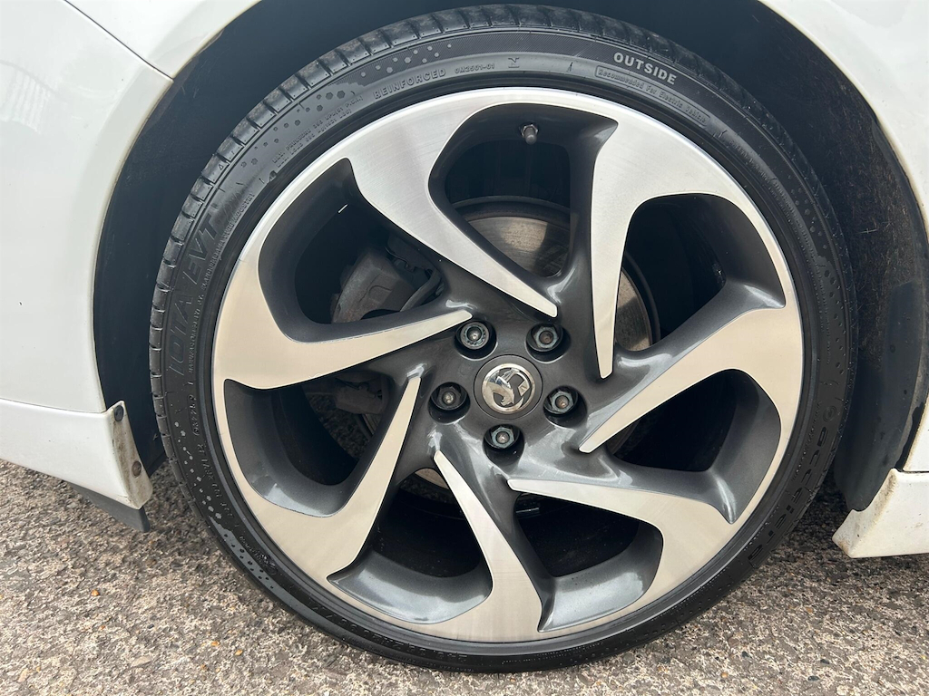 Vauxhall Insignia Sri Vx-line Cdti Ecoflex Ss Red #19