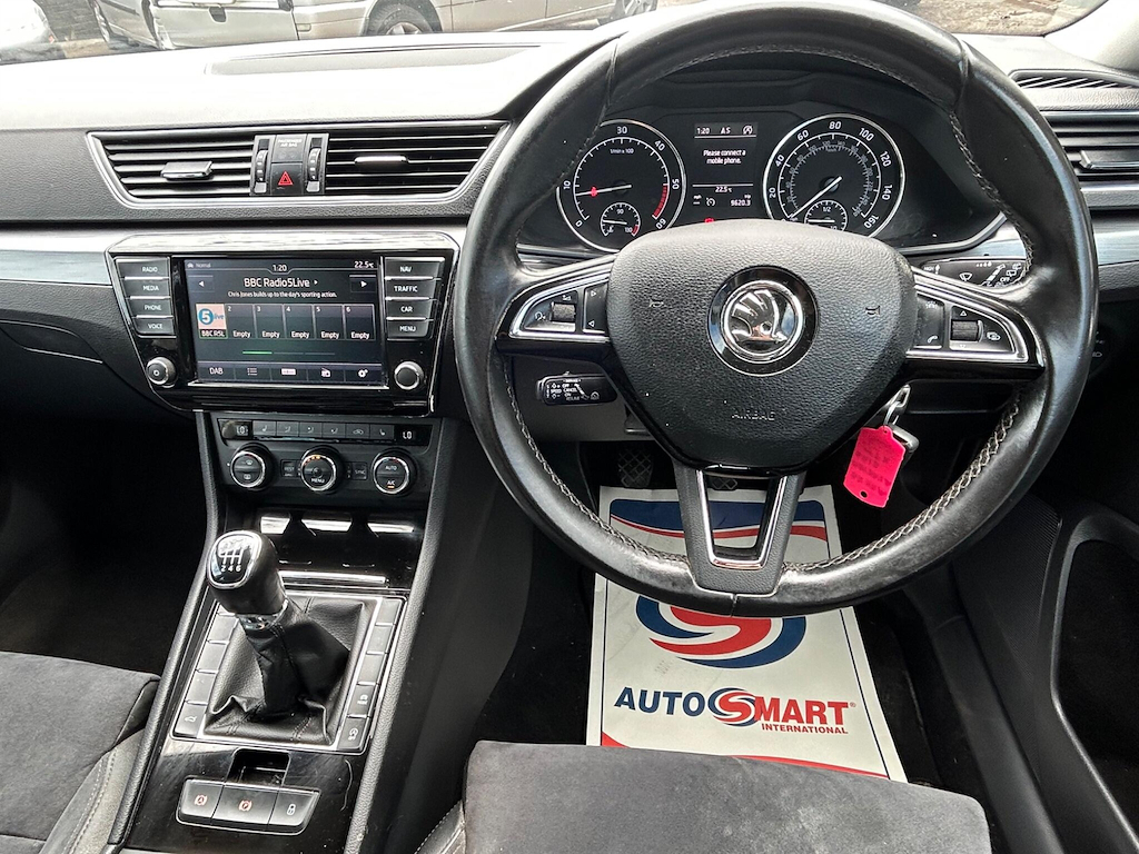 Skoda Superb Estate Black #16