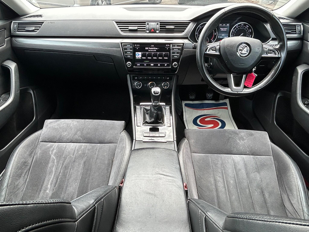 Skoda Superb Estate Black #12