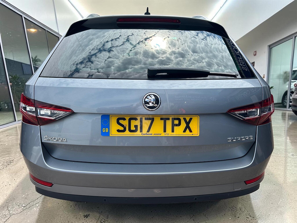 Skoda Superb Estate Black #8