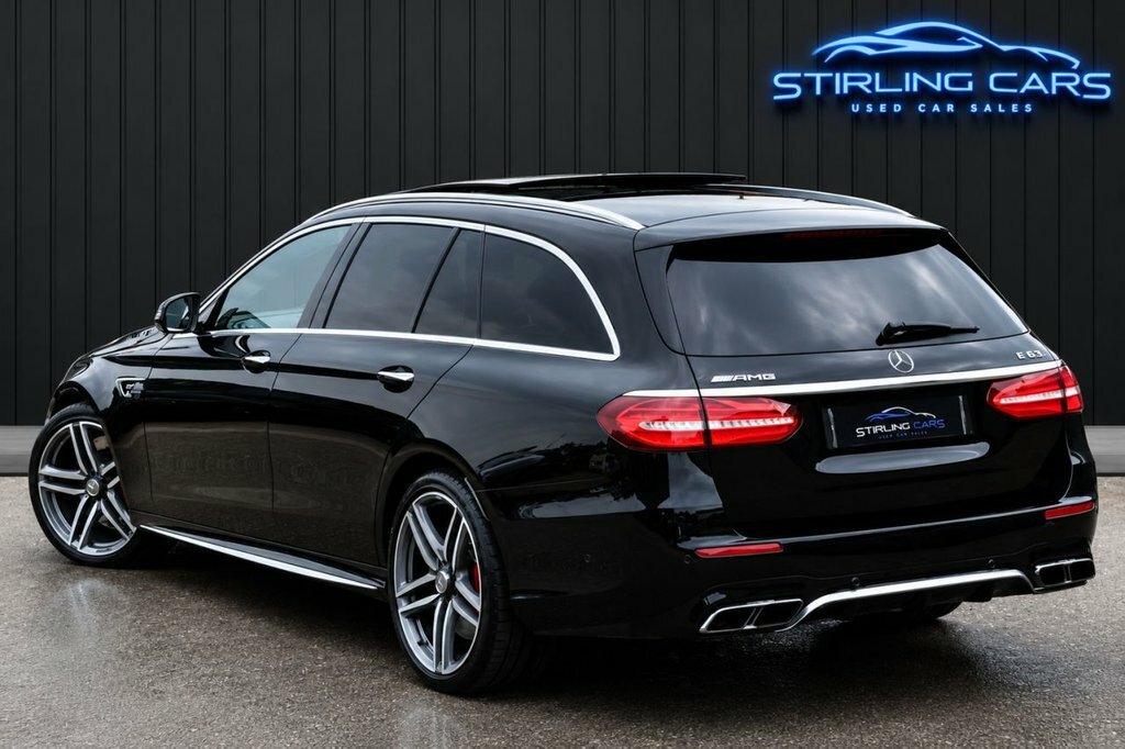 Mercedes-Benz E Class 4L Amg S Black #2