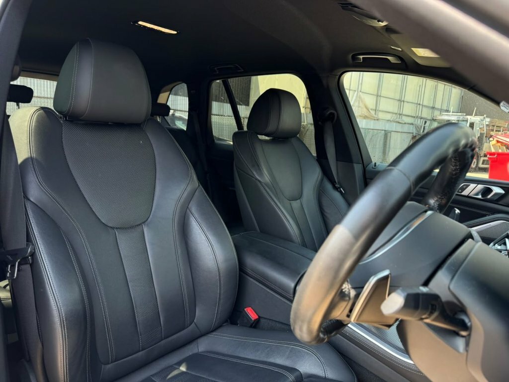 BMW X5 3L M Sport LV69NXB Black #4