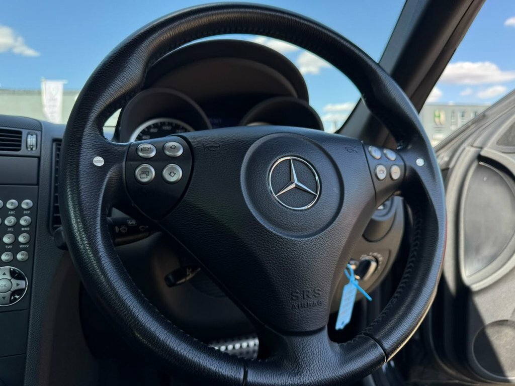 Mercedes-Benz SLK 5.4L Amg HN06JRV Black #5