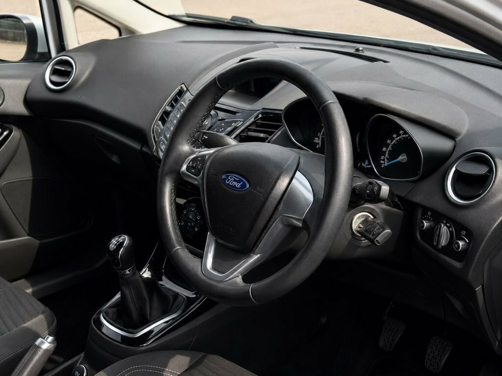 Ford Fiesta 1L Zetec ST13SUH White #3