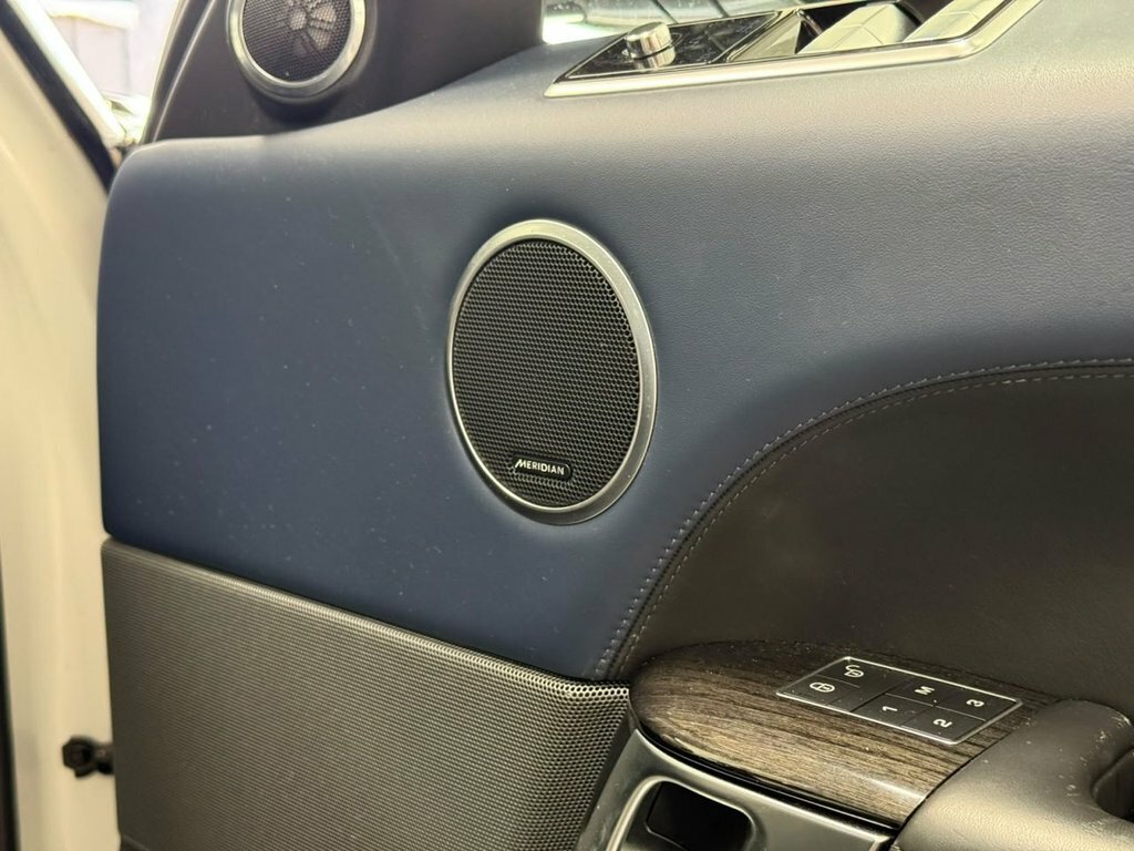 Land Rover Range Rover Sport 3L Hse Dynamic GL68VWO White #6