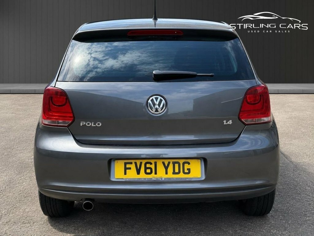 Volkswagen Polo Hatchback Red #2