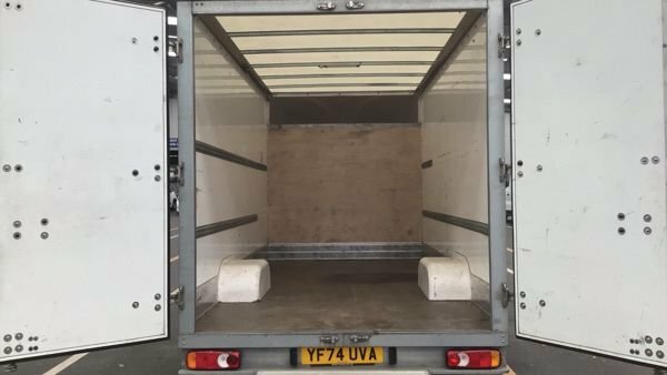 Renault Master 2.3L Start White #5