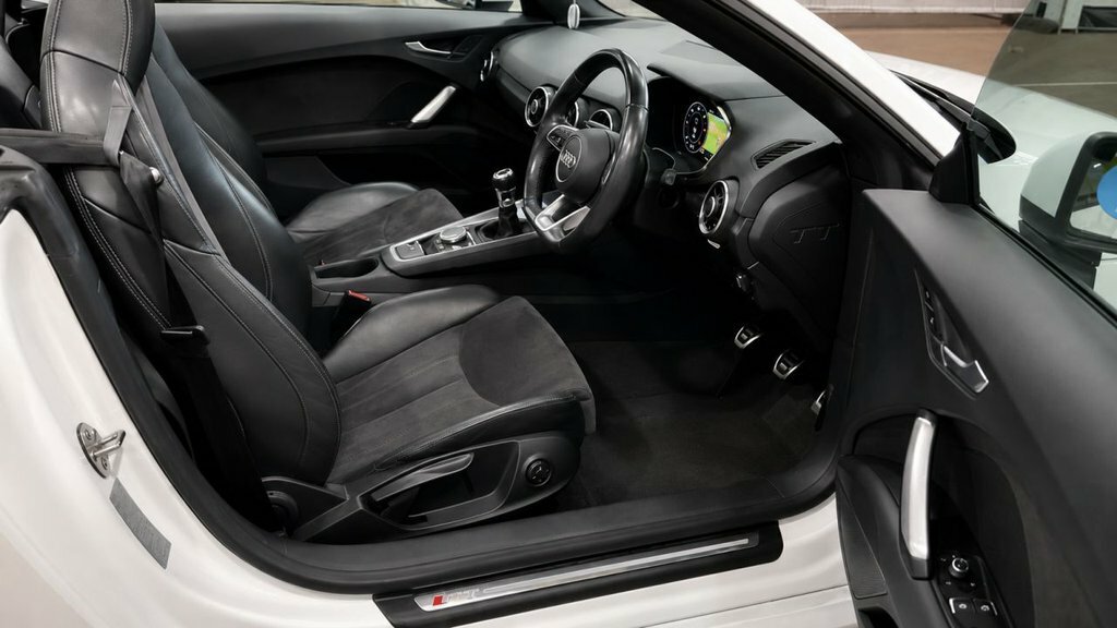 Audi TT 2L S Line White #3
