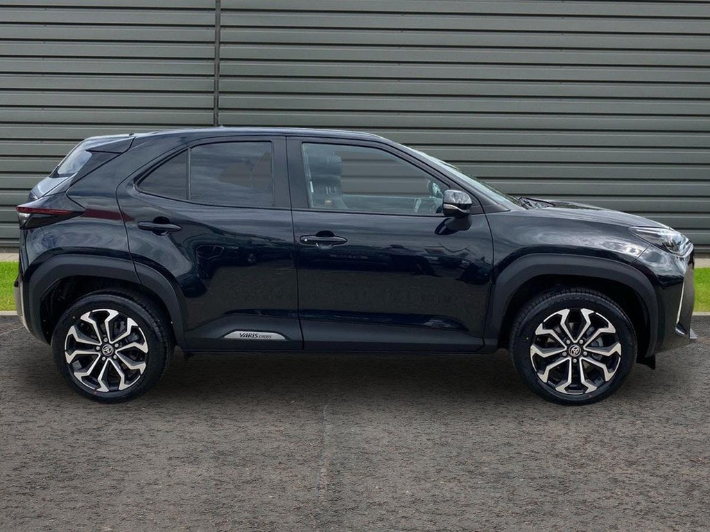 Toyota Yaris Cross 1.5 Vvt-h Design Suv Hybrid E Cvt Black #2