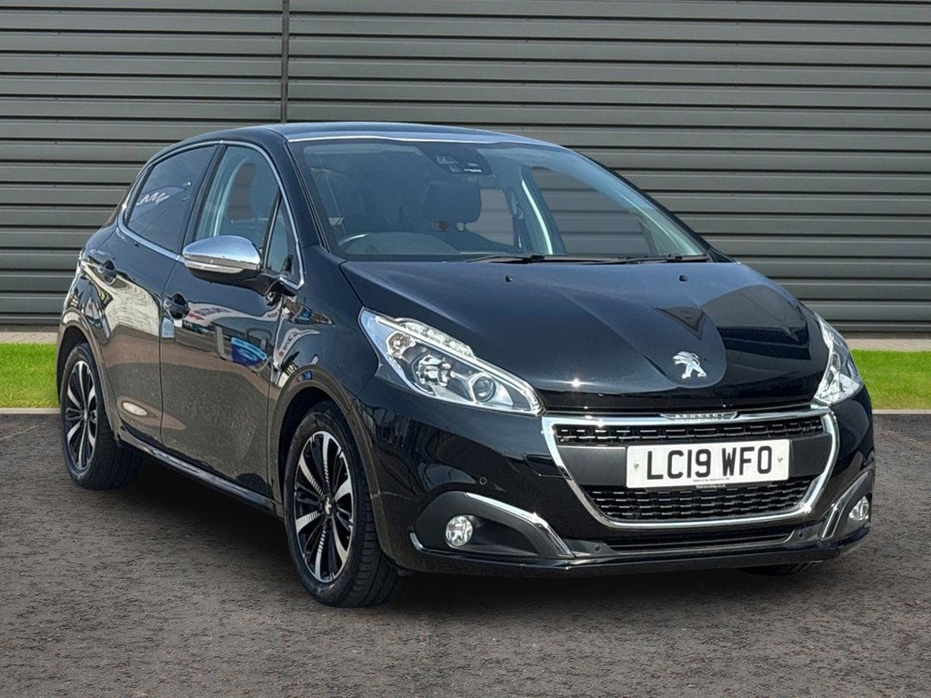 Peugeot 208 1.2 Puretech Tech Edition Hatchback Man Black