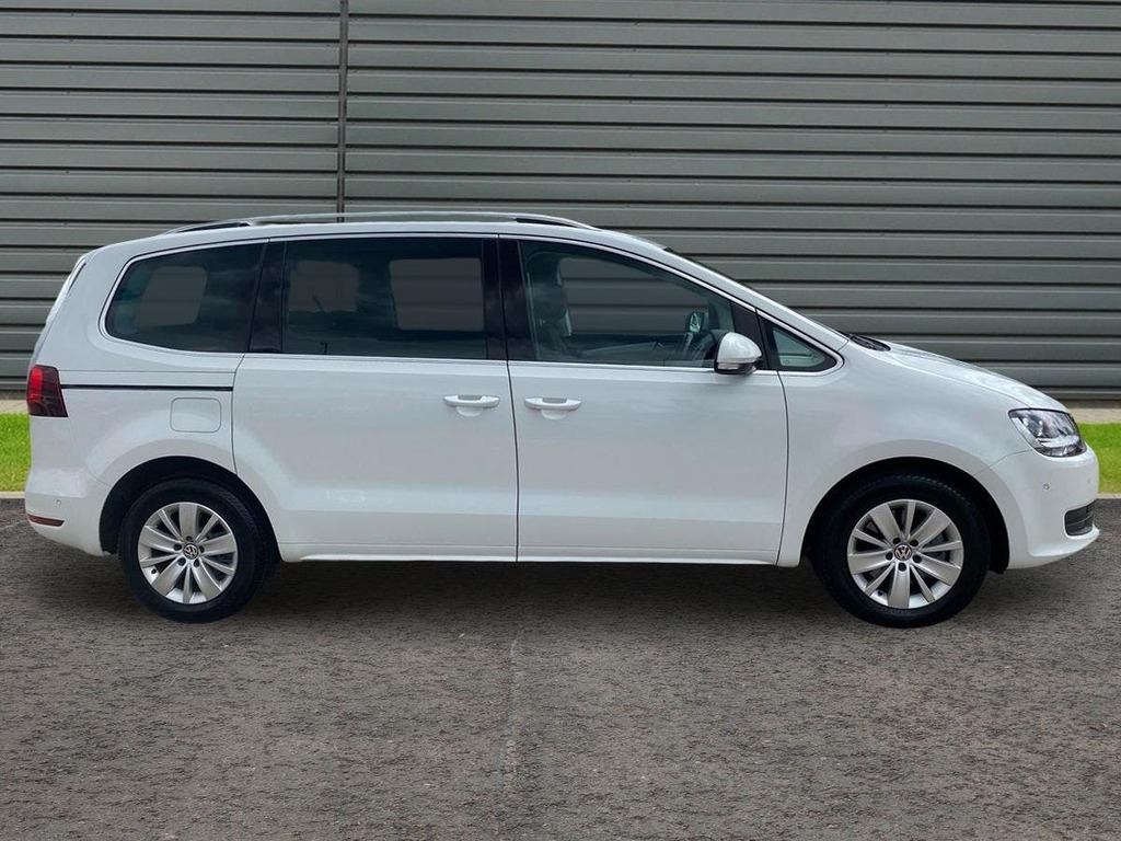 Volkswagen Sharan 2.0 Tdi Se Nav Mpv Dsg White #2