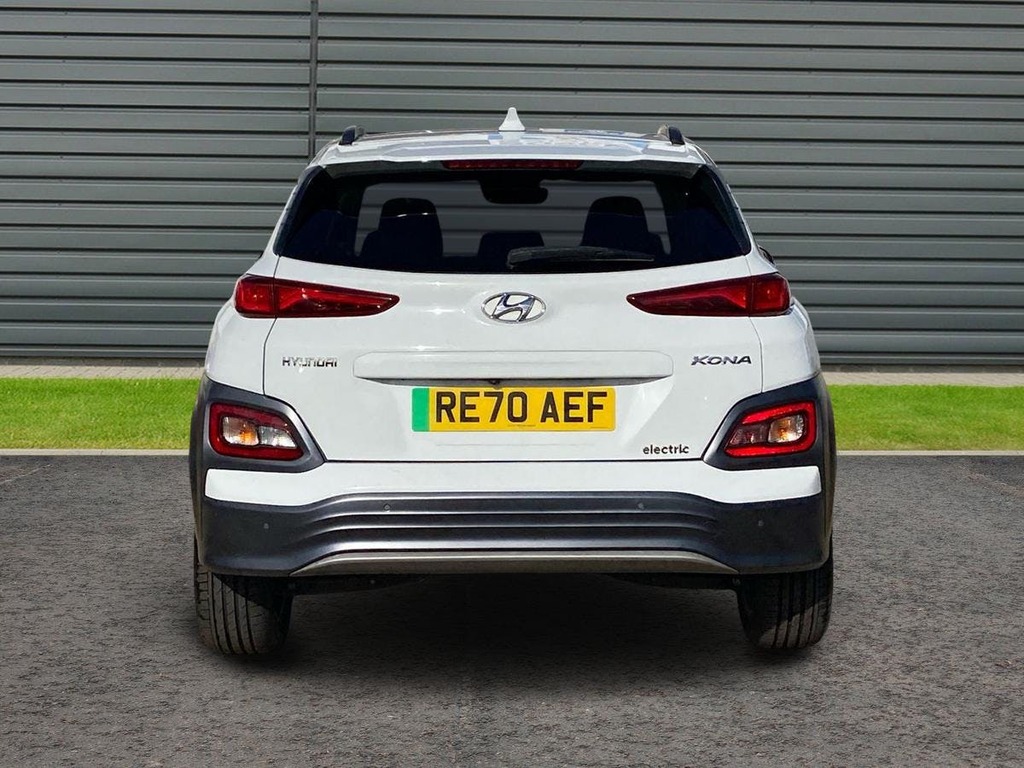 Hyundai Kona 64Kwh Premium Suv RE70AEF White #4
