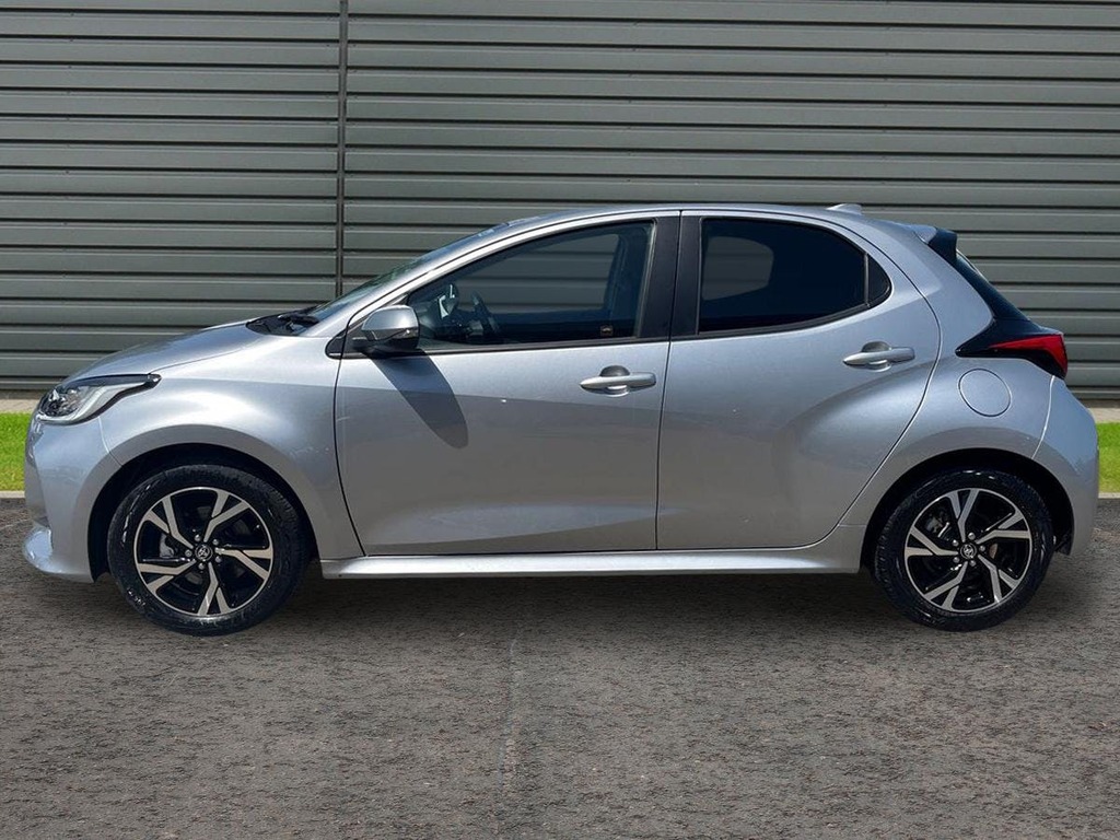 Toyota Yaris 1.5 Vvt-h Design Hatchback Hybrid E Cvt MV25ZWH Silver #6