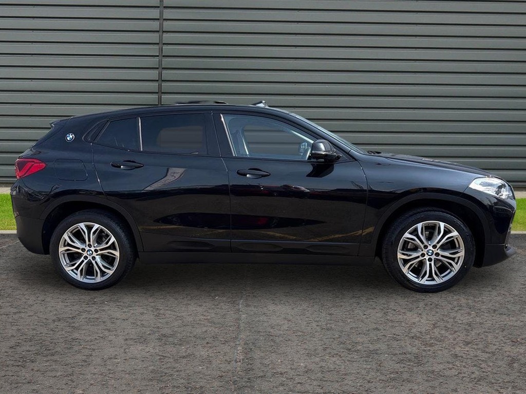 BMW X2 1.5 18I Sport Suv Sdrive Black #2